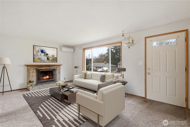 20322 22nd Avenue NE, Shoreline, WA 98155