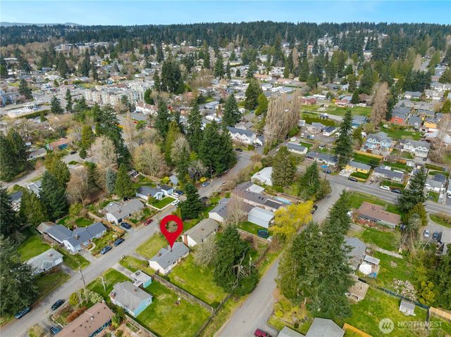 20322 22nd Avenue NE, Shoreline, WA 98155