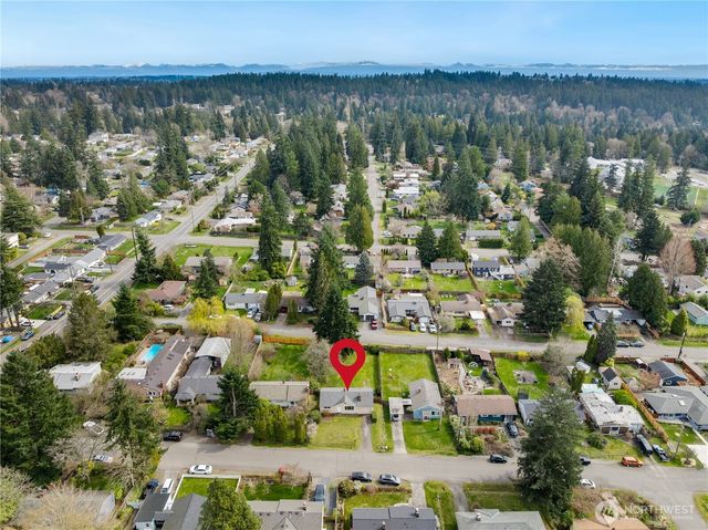 20322 22nd Avenue NE, Shoreline, WA 98155