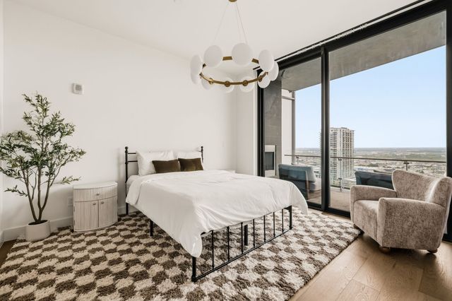 3130 N Harwood Street 1702, Dallas, TX 75201