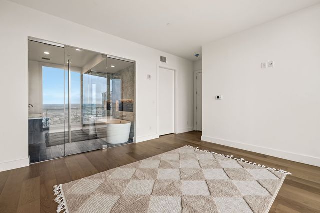 3130 N Harwood Street 1702, Dallas, TX 75201