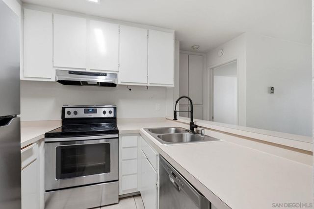 4060 Huerfano Ave, San Diego, CA 92117