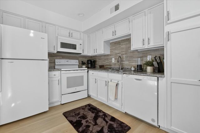 9805 Walnut Street 112, Dallas, TX 75243