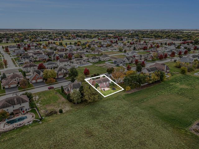 257 Pine Street, Beecher, IL 60401