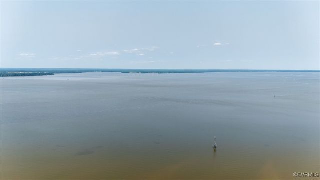 1659 Sunken Meadow Rd, Spring Grove, VA 23881