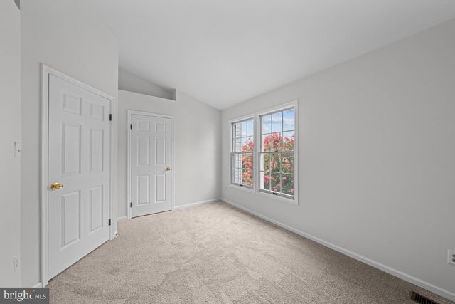 6528 SKYLEMAR TRL, Centreville, VA 20121
