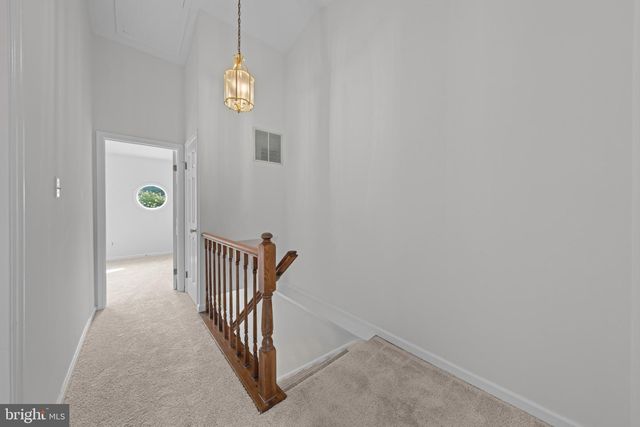 6528 SKYLEMAR TRL, Centreville, VA 20121