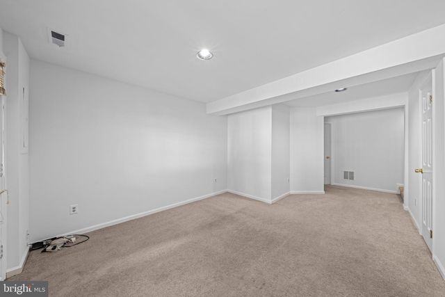 6528 SKYLEMAR TRL, Centreville, VA 20121