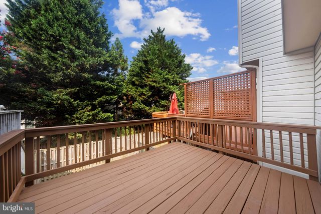 6528 SKYLEMAR TRL, Centreville, VA 20121