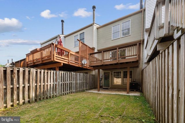 6528 SKYLEMAR TRL, Centreville, VA 20121