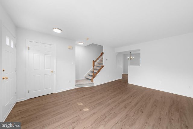 6528 SKYLEMAR TRL, Centreville, VA 20121