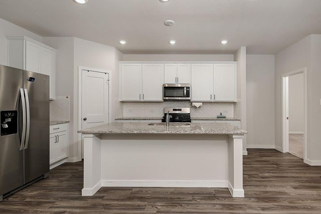 323 Intrepid Trail, Magnolia, TX 77354