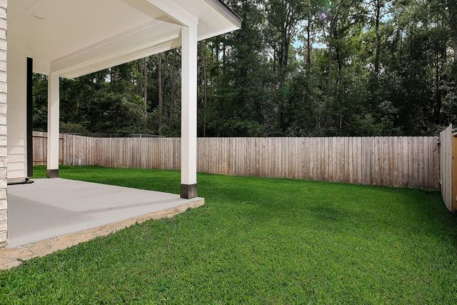 323 Intrepid Trail, Magnolia, TX 77354