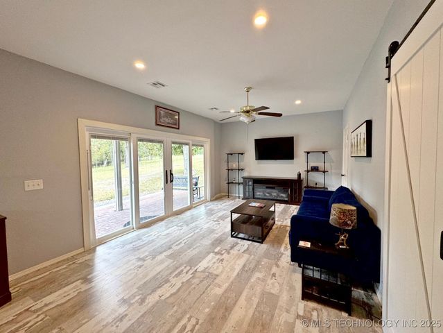 20005 Hwy 80, Hulbert, OK 74441