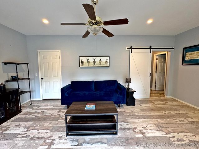 20005 Hwy 80, Hulbert, OK 74441