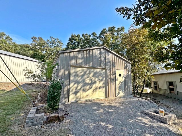 20005 Hwy 80, Hulbert, OK 74441