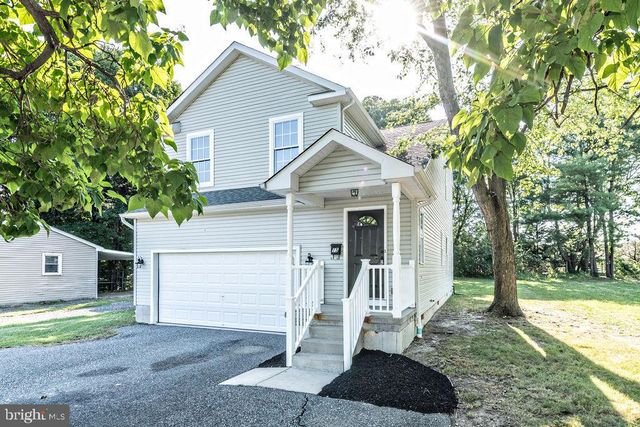 15 S ACADEMY ST, Glassboro, NJ 08028