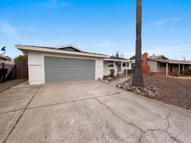 7550 Tamoshanter Way, Sacramento, CA 95822