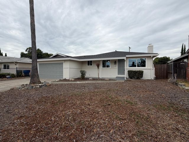 7550 Tamoshanter Way, Sacramento, CA 95822