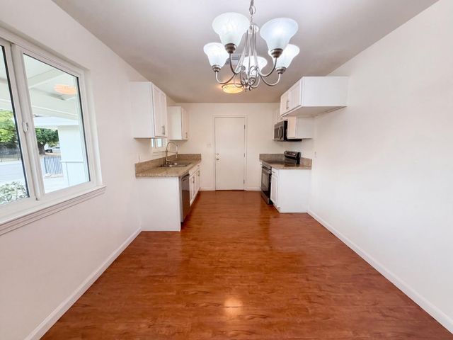 7550 Tamoshanter Way, Sacramento, CA 95822