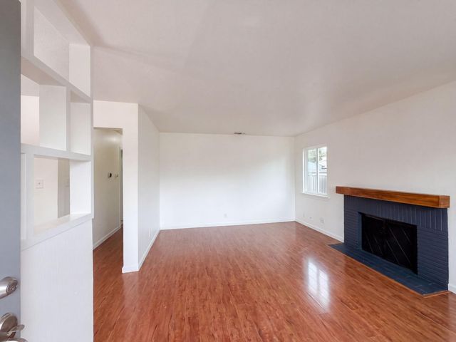 7550 Tamoshanter Way, Sacramento, CA 95822