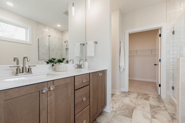 10377 Shadyview Lane N, Maple Grove, MN 55311
