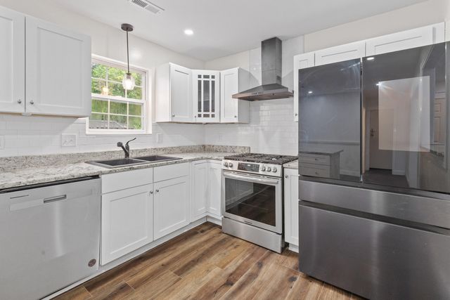 110 Lipman Street, Summerville, SC 29483
