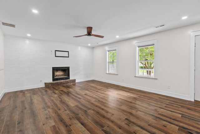 110 Lipman Street, Summerville, SC 29483