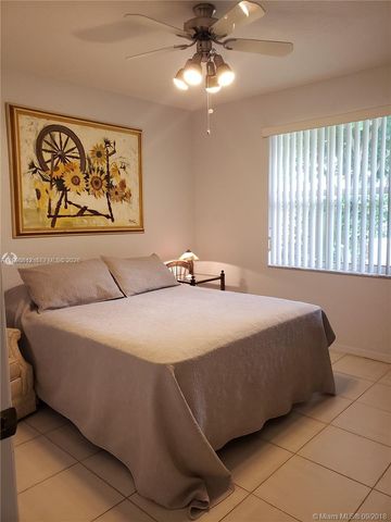 15989 SW 149th Ter 15989, Miami, FL 33196