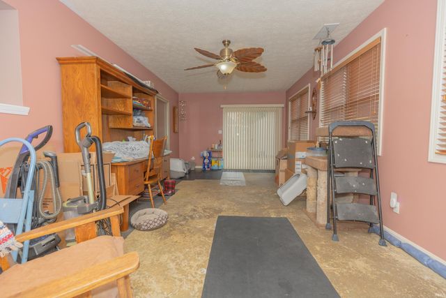 8499 Stonegate Drive, Newburgh, IN 47630
