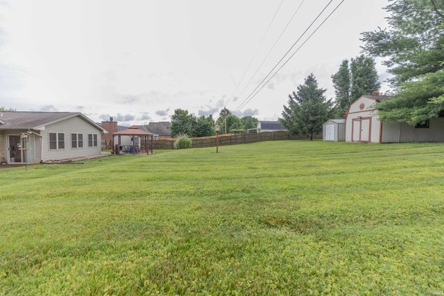 8499 Stonegate Drive, Newburgh, IN 47630