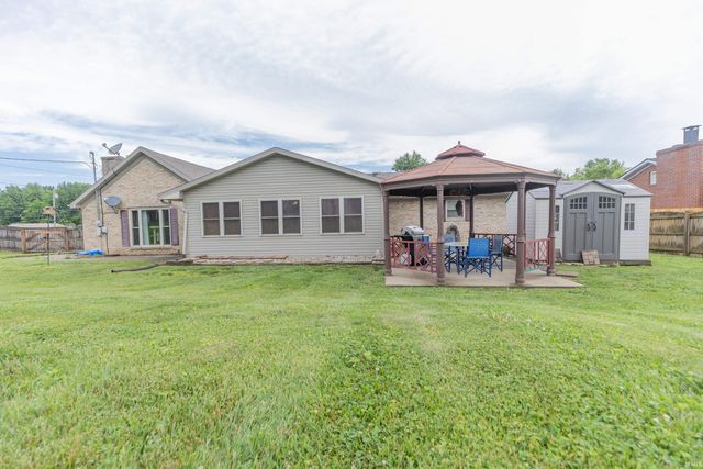 8499 Stonegate Drive, Newburgh, IN 47630