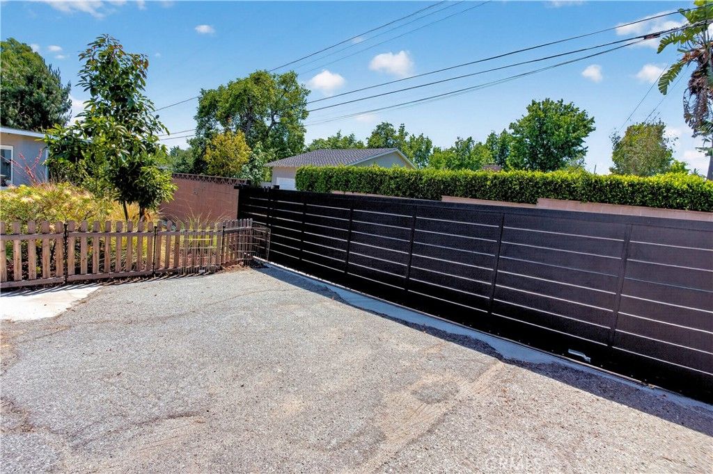 Image 31 of property listing at 1383 N 2nd, Upland, CA 91786