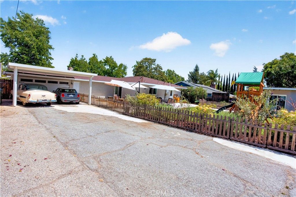 Image 32 of property listing at 1383 N 2nd, Upland, CA 91786