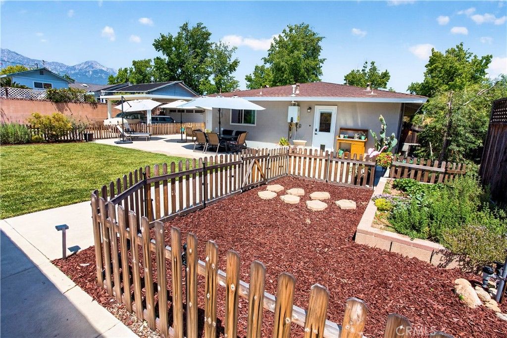 Image 42 of property listing at 1383 N 2nd, Upland, CA 91786