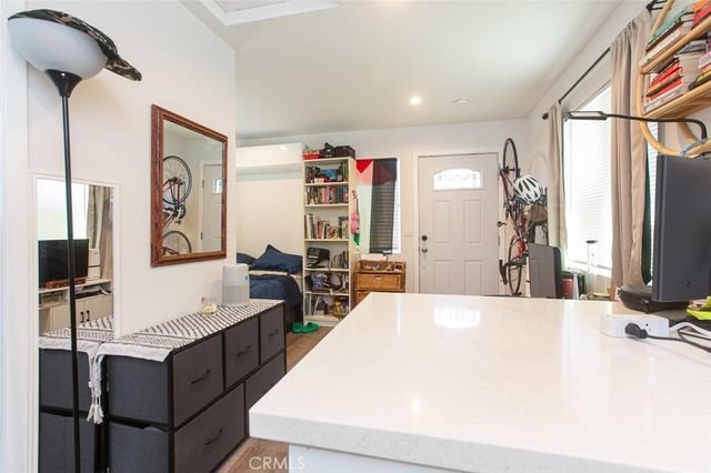 2019 City View, Los Angeles, CA 90033