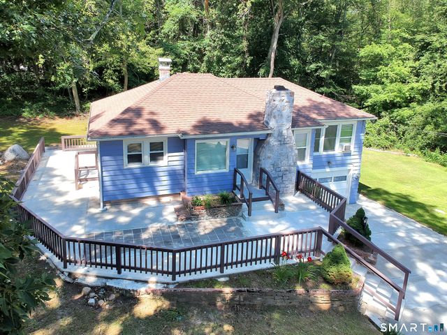 187 West Main Street, East Lyme, CT 06357