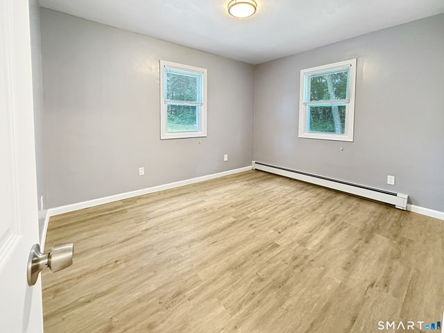 187 West Main Street, East Lyme, CT 06357