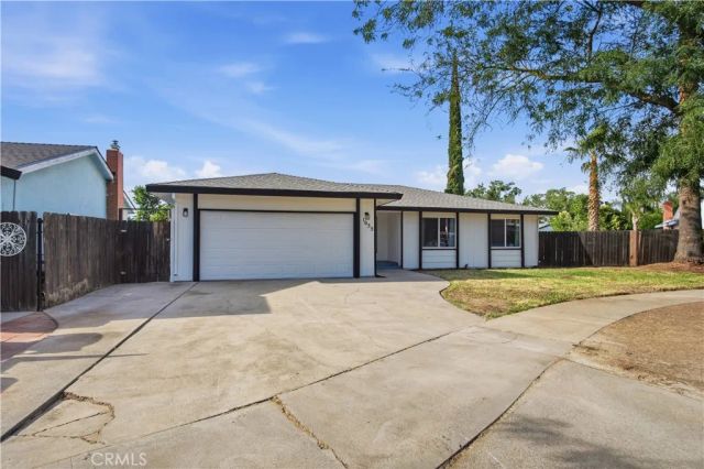 1055 Lees Court, Merced, CA 95340