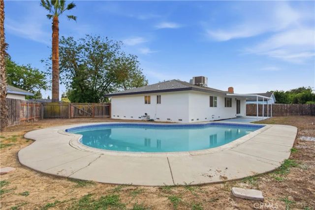 1055 Lees Court, Merced, CA 95340