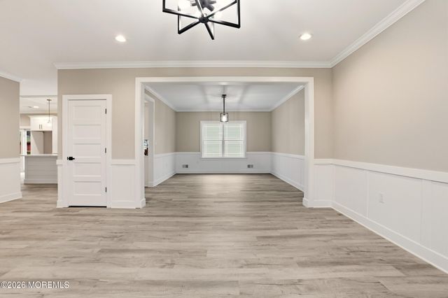 841 2nd Avenue, Toms River, NJ 08757