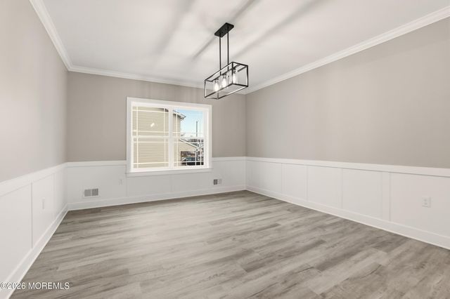 841 2nd Avenue, Toms River, NJ 08757