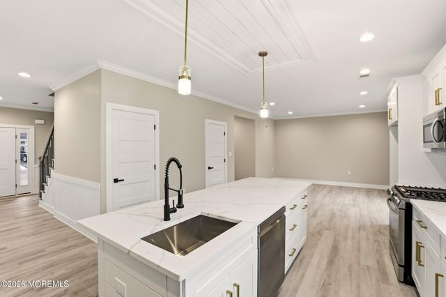 841 2nd Avenue, Toms River, NJ 08757