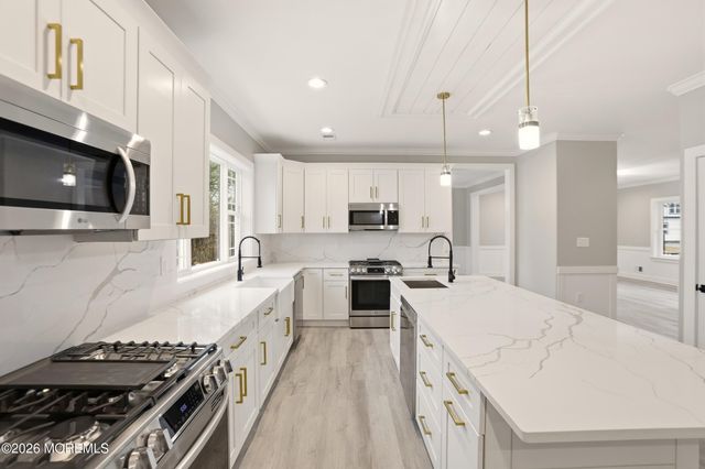 841 2nd Avenue, Toms River, NJ 08757