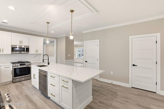 841 2nd Avenue, Toms River, NJ 08757