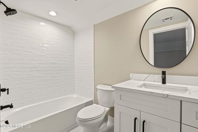 841 2nd Avenue, Toms River, NJ 08757