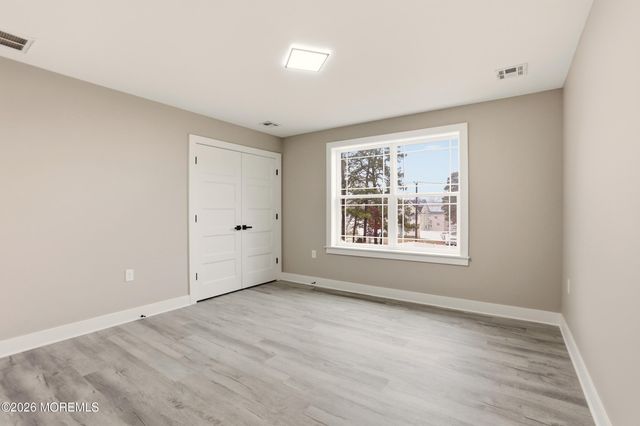 841 2nd Avenue, Toms River, NJ 08757