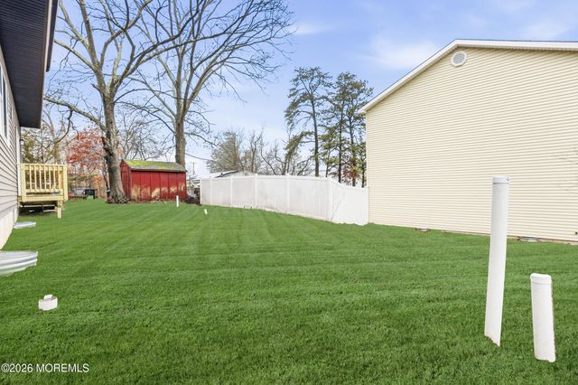 841 2nd Avenue, Toms River, NJ 08757