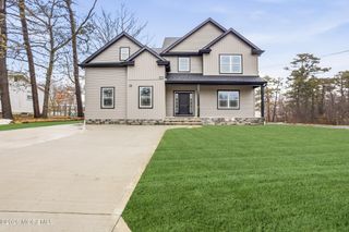 841 2nd Avenue, Toms River, NJ 08757