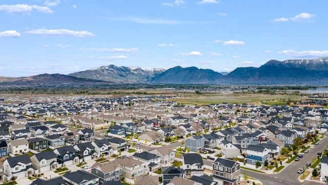 41 E BRUSHY CANYON ST, Saratoga Springs, UT 84045